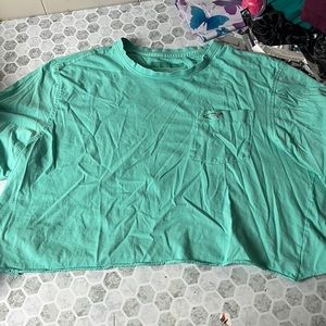 Greg Norman Large Green Short Sleeve Cropped Shark Pocket T